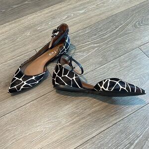 French Sole Yam Black and White Giraffe Haircalf Flat